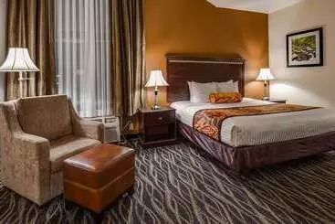 酒店 Best Western Plus Battleground Inn & Suites