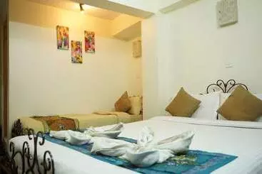 هتل Cosy