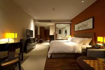 Отель Phuket Panwa Beachfront Resort