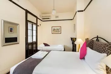 Sydney Harbour Bed & Breakfast