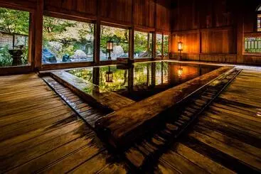 호텔 Houshi Onsen Chojukan