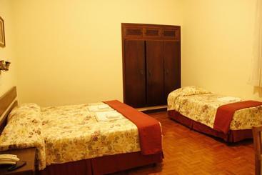 فندق Avenida Charme