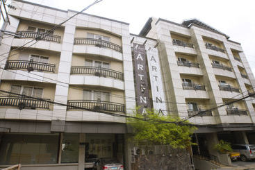 מלון דירות Artina Suites Hotel