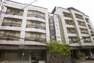 アパートホテル Artina Suites Hotel