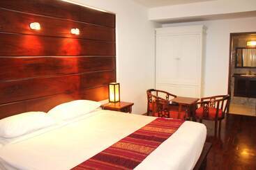 هتل Chitchareune Mouangluang