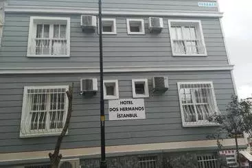 Hotel Dos Hermanos