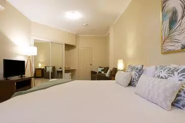 ホテル The Mediterranean Port Douglas