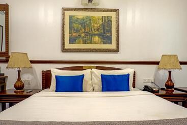 Hotel Citrus Chambers Mahabaleshwar