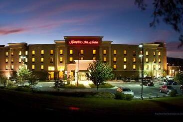 فندق Hampton Inn & Suites Woodstock, Va