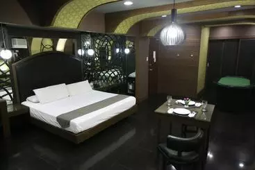 Hotel Victoria Court North Edsa   Caloocan