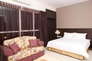 ホテル Cherengin Hills Convention & Spa Resort