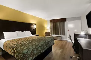 호텔 Econo Lodge White Pine Morristown I81 & I40 Split