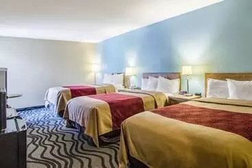 בית מלון כפרי Econo Lodge Darien