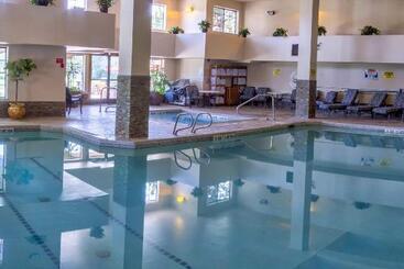 هتل Mcm Elegante Lodge & Resorts