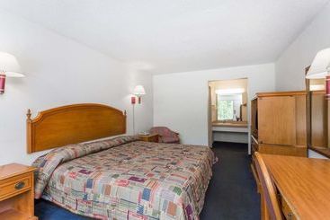 酒店 Palmetto Inn by Magnuson Worldwide