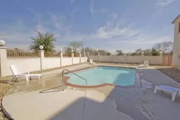 酒店 Americas Best Value Inn & Suites Hempstead