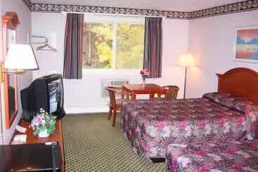 호텔 Rodeway Inn Milford  I84