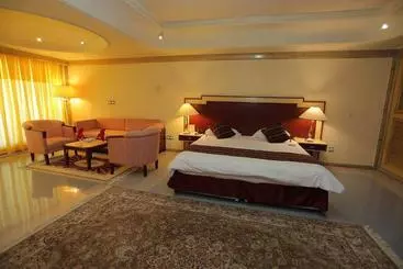 Hotel Parsian Tourist Tous