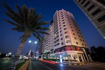 Ramada By Wyndham Beach Hotel Ajman