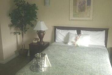 Athens Hotel & Suites