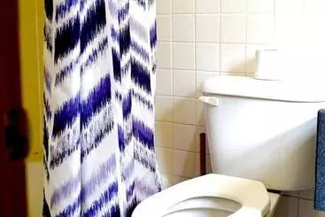 فندق Savannah Inn And Suites