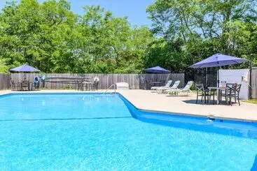 Мотель Blue Dolphin Inn