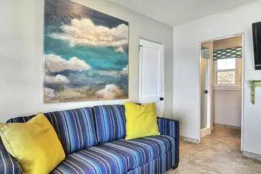 מוטל Beachcomber Inn