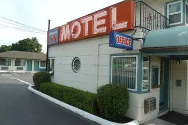 فندق على الطريق Milwaukie Inn Portland South