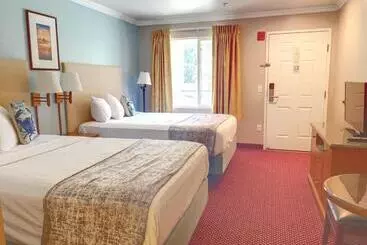 汽车旅馆  Dune Surfer Inn