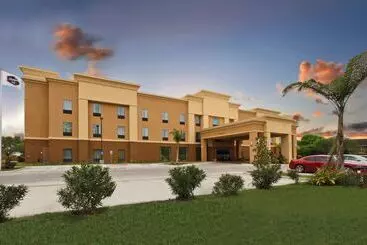 מלון דירות Hampton Inn Beeville