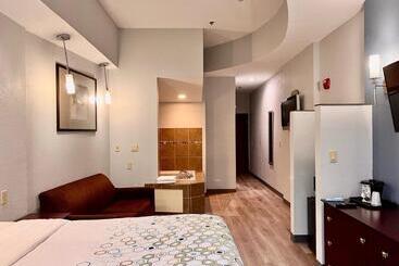 فندق Hometowne Studios & Suites Washington