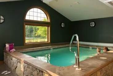 בית מלון כפרי Lake Opechee Inn And Spa