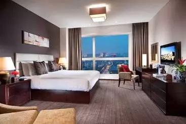 Hotel Oakwood Residence Funder