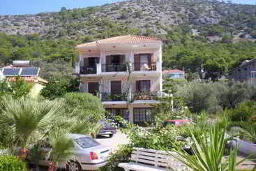 هتل Patra