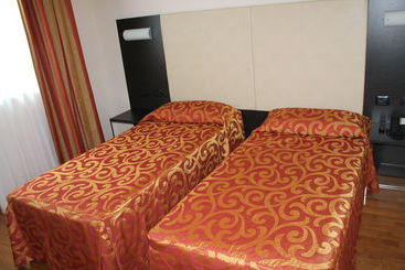 فندق على الطريق Elysium Hotel Raya