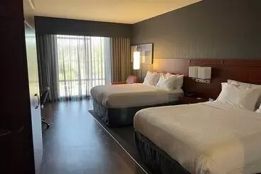 アパートホテル Courtyard By Marriott Cincinnati Midtown/rookwood