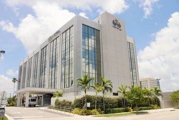 Eb Hotel Miami Airport