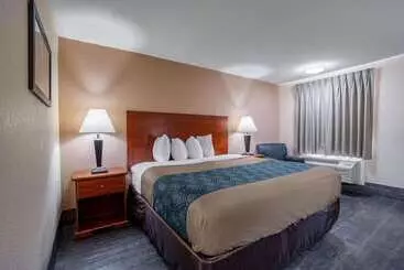 Отель Econo Lodge Inn & Suites Cayce I 26 Airport
