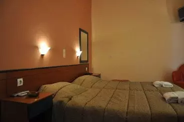Hotel Pyrros