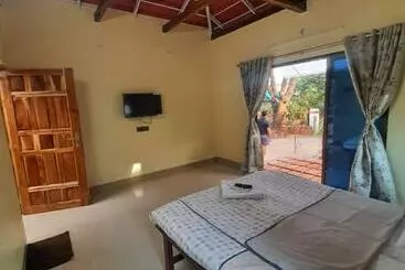 Triskelion   Bed And Breakfast, Family Home Stay By Joshi Brothers