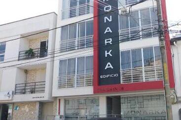 هتل Monarka Edificio