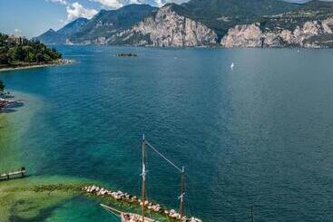 پانسیون Gabbiano