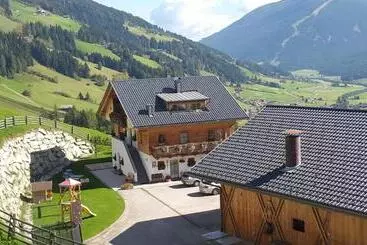 Hotel Ferienwohnungen Kuentnerhof