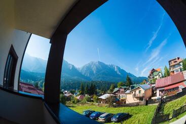 پانسیون Vila Cameea