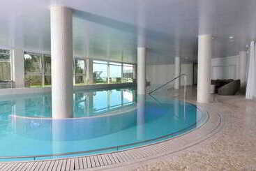 هتل Chateau Des Tourelles, Thalasso Et Piscine D Eau De Mer Chauffee