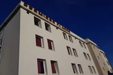 هتل Premiere Classe Sens Nord  Saint Clement