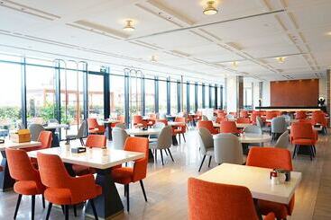 Hotel Hualuxe Shanghai Twelve At Hengshan, An Ihg