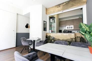 ホテル Quentin Golden Bear