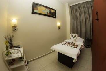 The Royal Riviera Hotel Doha