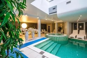 Wellton Centrum Hotel & Spa
